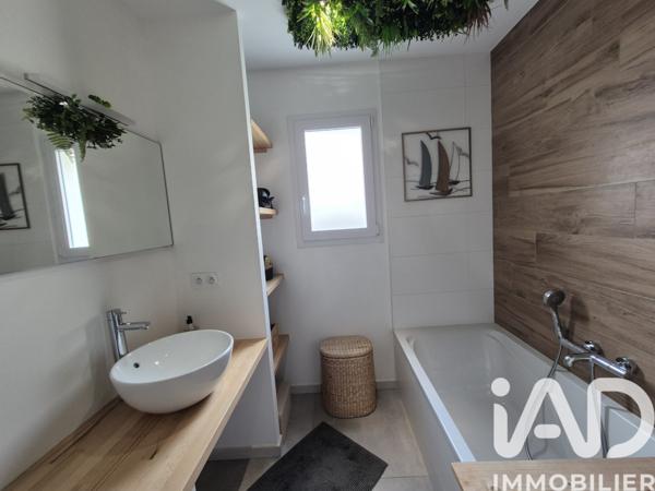 Maison à vendre 4 pièces 80 m² Saint-Vincent-sur-Jard