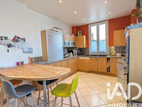 Maison à vendre 8 pièces 156 m² Auxerre