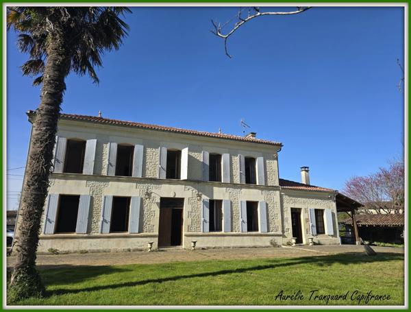 Maison BOURGEOISE à vendre 6 pièces +DEPENDANCES,  à FONTENET (17400) composée de 4 chambres, bordée d'un petit ruisseau et 6000m² de terrain