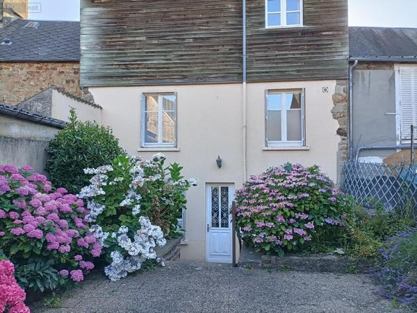 Maison à vendre à Tinchebray Bocage dans l'Orne (61800), ref : V25-TY