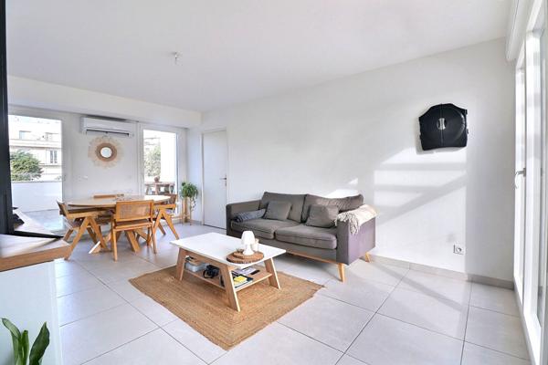 Rare à la vente : Magnifique T4 en rooftop avec 55 m2 d'extérieur secteur Michelet