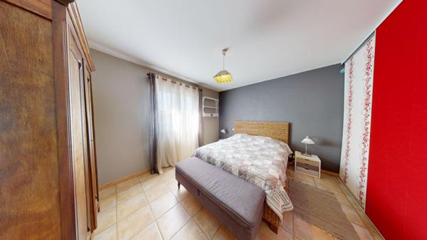 Maison plain pied Pezens avec piscine