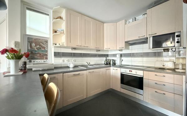 Appartement à vendre    5 pièces • 95,17 m2 Vanves