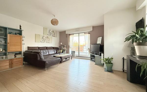 Appartement à vendre    5 pièces • 95,17 m2 Vanves