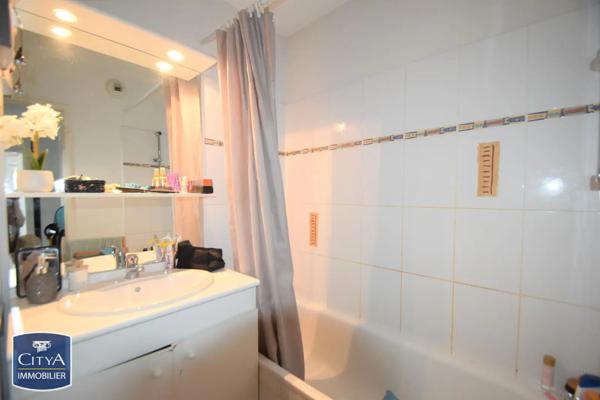 Appartement à louer 3 pièces 55.57m²