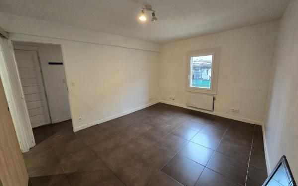 Appartement à vendre    2 pièces • 32,84 m2 Narbonne