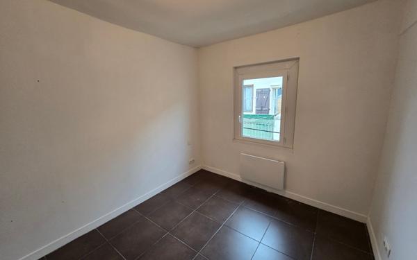 Appartement à vendre    2 pièces • 32,84 m2 Narbonne