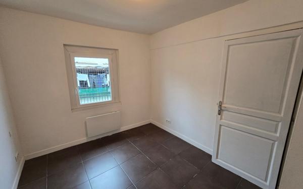 Appartement à vendre    2 pièces • 32,84 m2 Narbonne