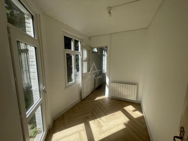 Immeuble de Rapport de 243 M² de SH et de 8 Pièces