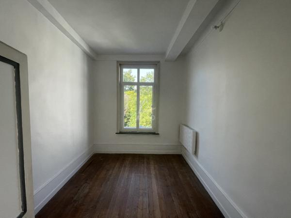 Immeuble de Rapport de 243 M² de SH et de 8 Pièces