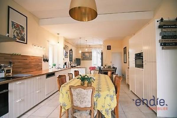 Propriété XIX ° avec 10 ha Bois et Parc !!