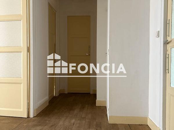 Location Appartement 3 pièces 75.87 m² - 6 RUE DE TLEMCEN Gien 45500