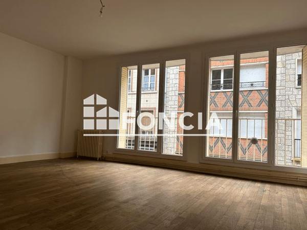 Location Appartement 3 pièces 75.87 m² - 6 RUE DE TLEMCEN Gien 45500