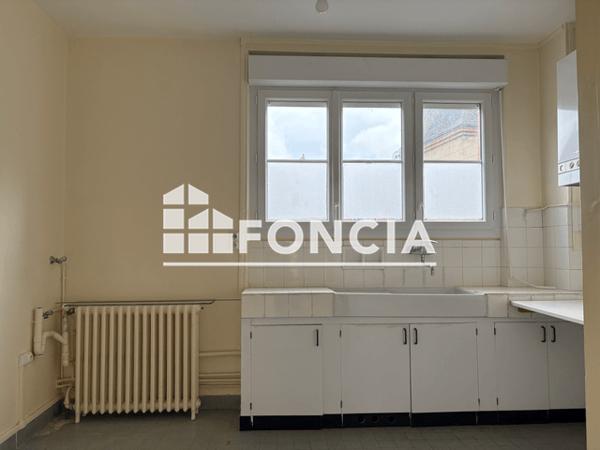 Location Appartement 3 pièces 75.87 m² - 6 RUE DE TLEMCEN Gien 45500