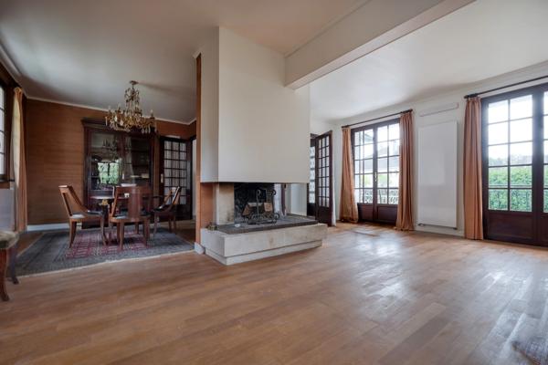 Maison à vendre 6 pièces BURES SUR YVETTE (91), spacieuse, 4 chambres, sous-sol total, terrain 1 565 m2
