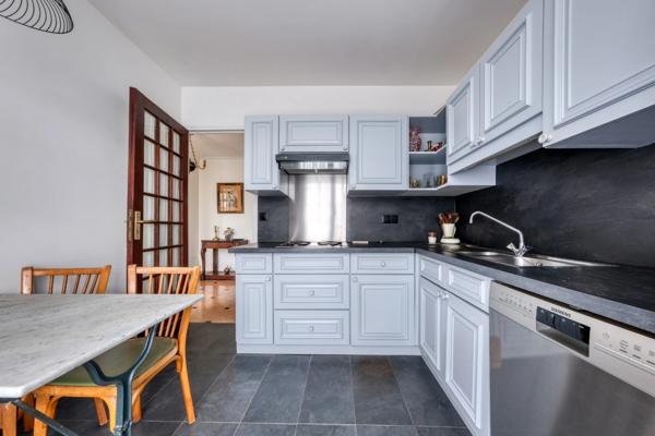 Maison à vendre 6 pièces BURES SUR YVETTE (91), spacieuse, 4 chambres, sous-sol total, terrain 1 565 m2