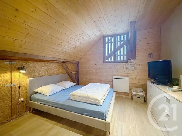 Appartement à vendre  7 pièces - 186 m 2   TANINGES  - 74