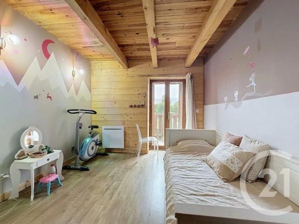Appartement à vendre  7 pièces - 186 m 2   TANINGES  - 74