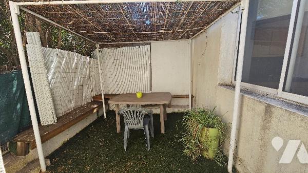 Fort potentiel pour ce T2/3 à proximité de toutes commodités