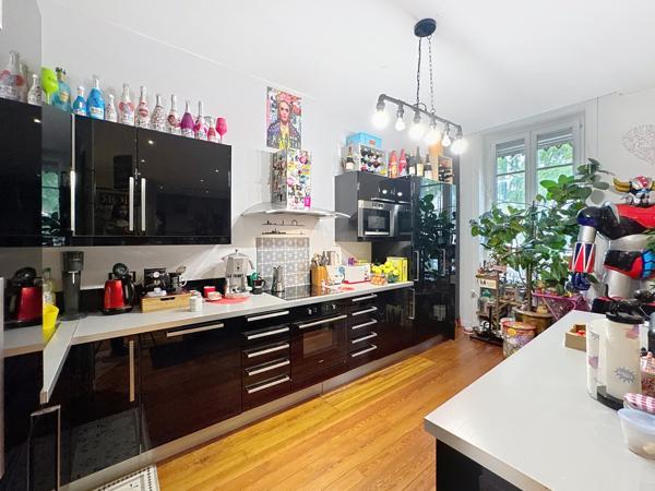 Lyon (69006) Lyon 6 – Boulevard des Brotteaux / Part-Dieu Appartement atypique T3/4 de 94.55 m² – cachet de l’ancien