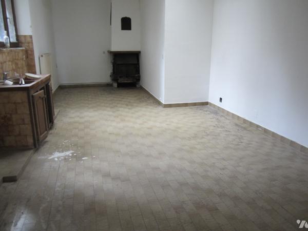 Ensemble immobilier à usage mixte professionnel et habitation mitoyenne