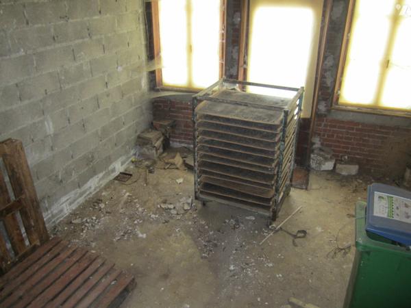 Ensemble immobilier à usage mixte professionnel et habitation mitoyenne