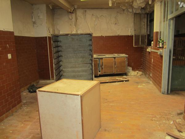 Ensemble immobilier à usage mixte professionnel et habitation mitoyenne