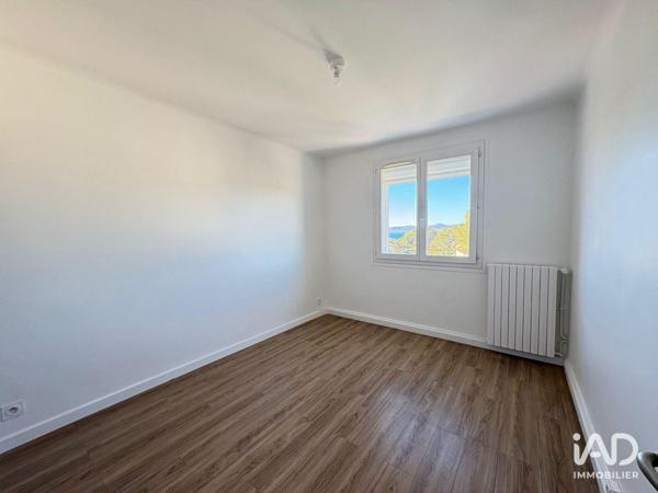 Location appartement 4 pièces 74 m² Saint-Raphaël