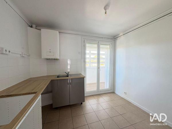 Location appartement 4 pièces 74 m² Saint-Raphaël