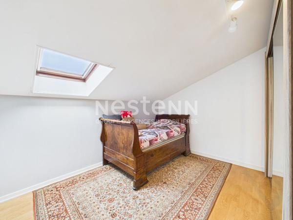 A Aurillac, quartier la Ponétie, à Vendre Maison de type 6, mitoyenne, d'une surface de 129 m².