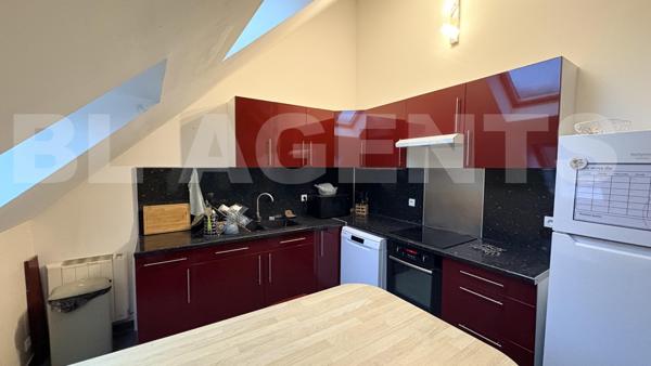 Charmant appartement de 66 m² situé en plein CENTRE-VILLE DE AUNEAU.