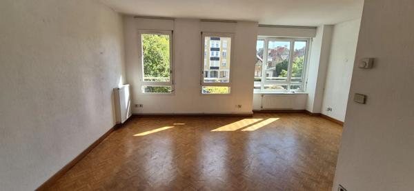 Appartement à vendre 4 pièces 77m² Saint-Omer (62500)