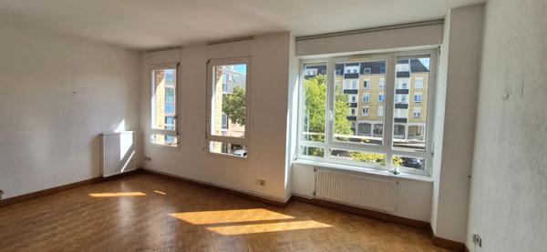 Appartement à vendre 4 pièces 77m² Saint-Omer (62500)