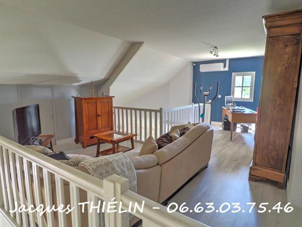 PROPRIÉTÉ 295 m² HABITABLES AVEC PISCINE ET TOUTES COMMODITÉS SUR PLACE