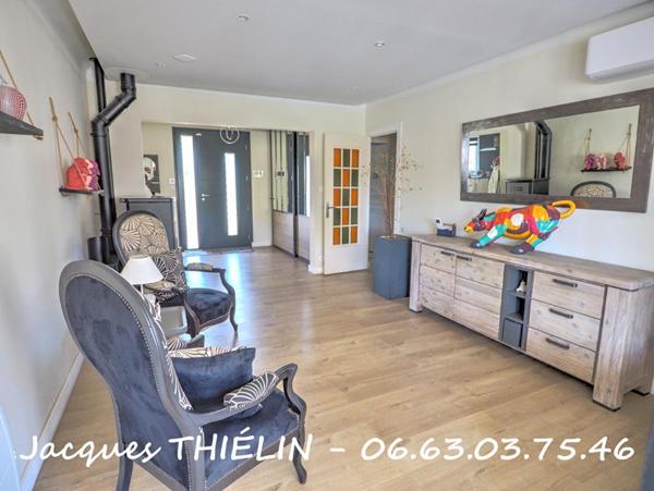 PROPRIÉTÉ 295 m² HABITABLES AVEC PISCINE ET TOUTES COMMODITÉS SUR PLACE