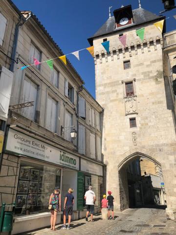 Maison plein coeur de ville Saint-Jean-d'Angély (17400)