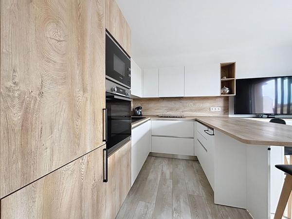 Fréjus-Plage - Superbe 3 pièces rénové - Dernier étage - terrasse