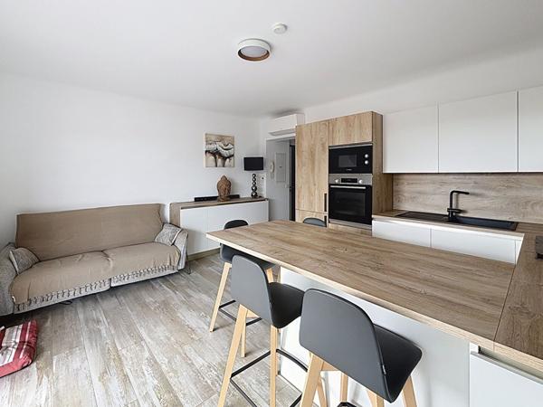 Fréjus-Plage - Superbe 3 pièces rénové - Dernier étage - terrasse