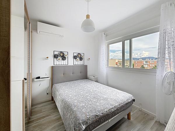 Fréjus-Plage - Superbe 3 pièces rénové - Dernier étage - terrasse