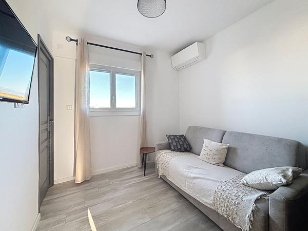 Fréjus-Plage - Superbe 3 pièces rénové - Dernier étage - terrasse