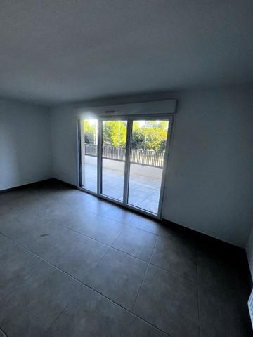 T3 NEUF MAS DE ROCHET