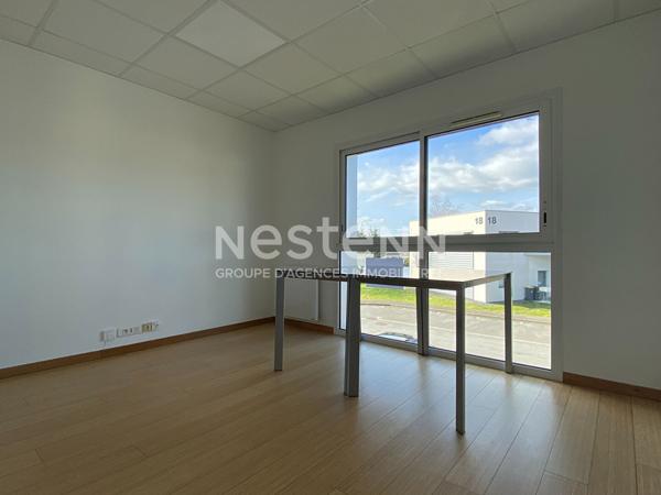 A louer bureaux situé au sein du parc tertiaire du Ténénio