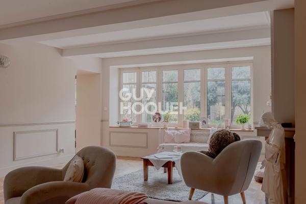 L'ÉCRIN SOUVERAIN : 370 M² D'EXCEPTION EN PLEIN CENTRE HISTORIQUE