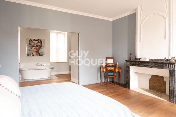 L'ÉCRIN SOUVERAIN : 370 M² D'EXCEPTION EN PLEIN CENTRE HISTORIQUE