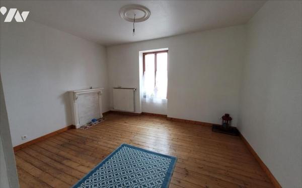 CARHAIX - MAISON 5 PIECES