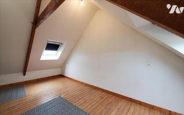 CARHAIX - MAISON 5 PIECES