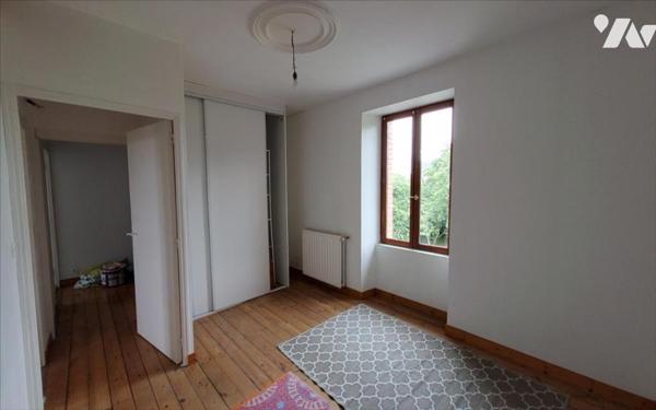 CARHAIX - MAISON 5 PIECES