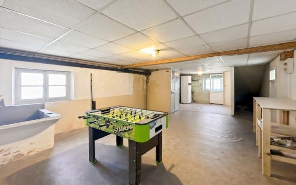 Immeuble à vendre    4 pièces • 103,21 m2 Valence