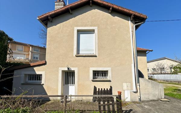 Immeuble à vendre    4 pièces • 103,21 m2 Valence
