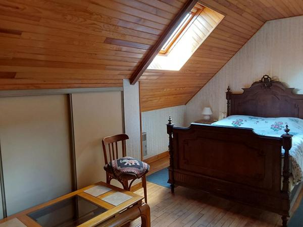 Maison  avec vie de plain pied. Rostrenen 7 pièce(s) 113 m2